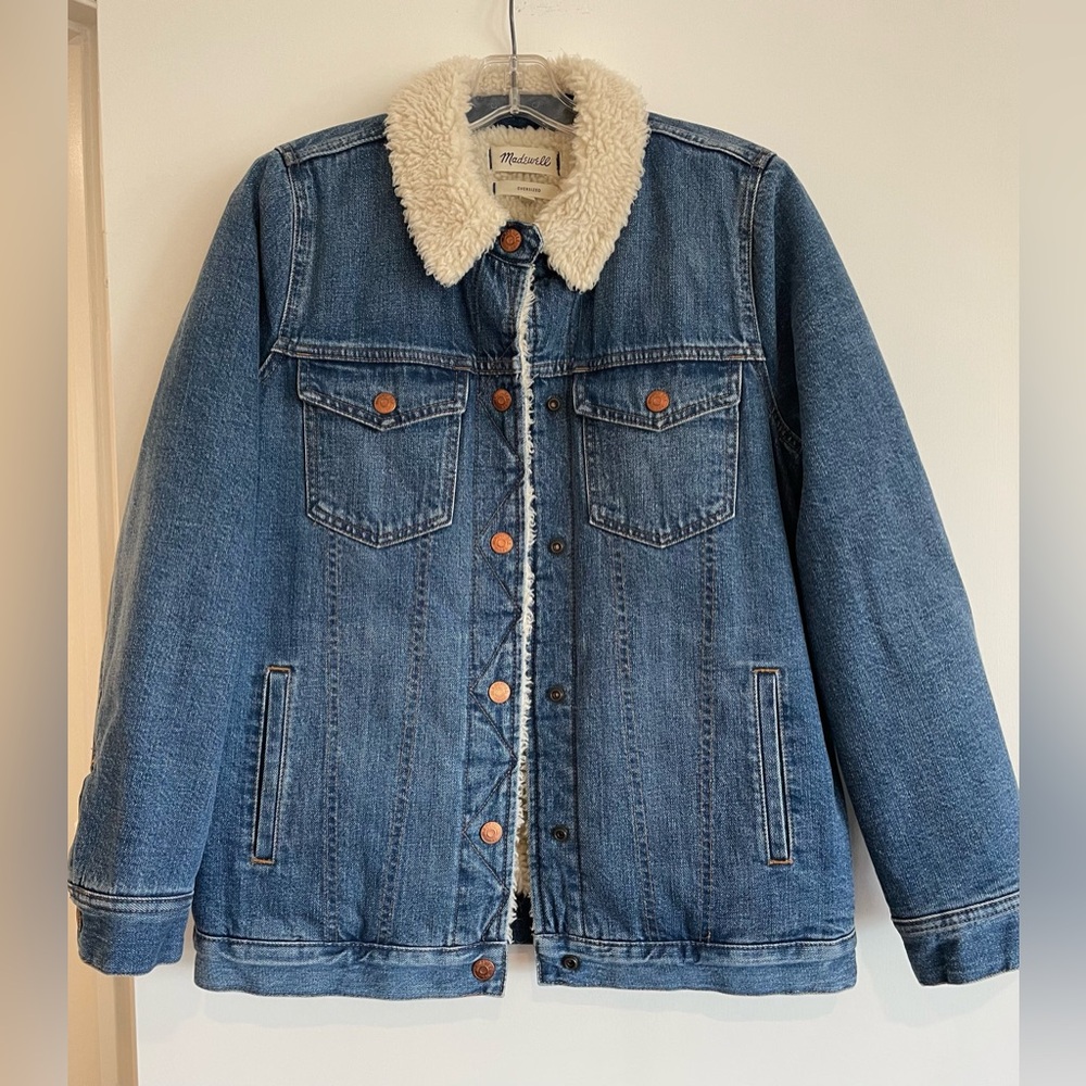 Madewell denim Sherpa lined boyfriend jacket, size XS (oversized).